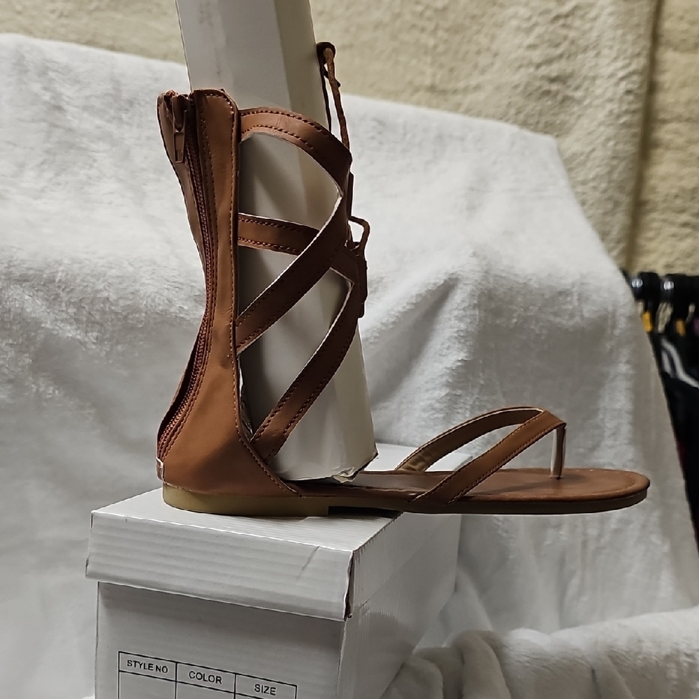 Nwt Strappy Brown Gladiator Sandals